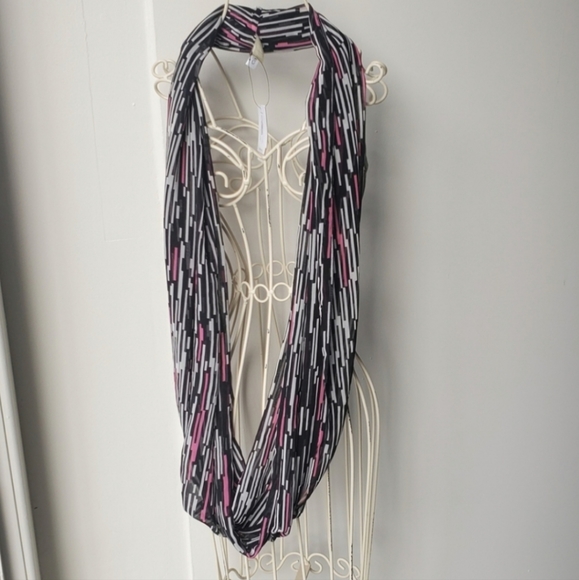 NWT Calvin Klein Infinity Scarf - Picture 2 of 9
